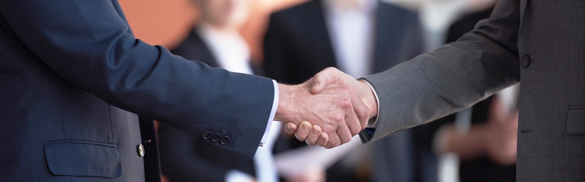 আমাদের সাথে যোগাযোগ করুন